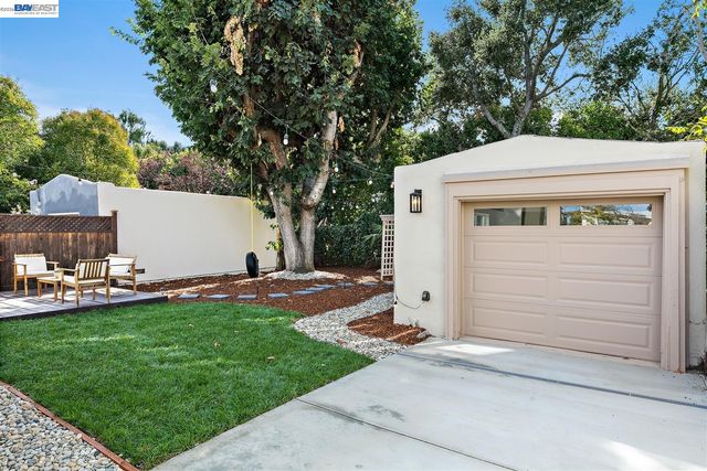 3153 Sheffield Ave, Oakland, CA 94602