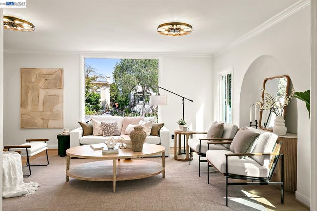 3153 Sheffield Ave, Oakland, CA 94602