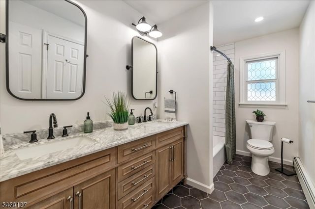 52 Crescent Rd, Wanaque Boro, NJ 07465