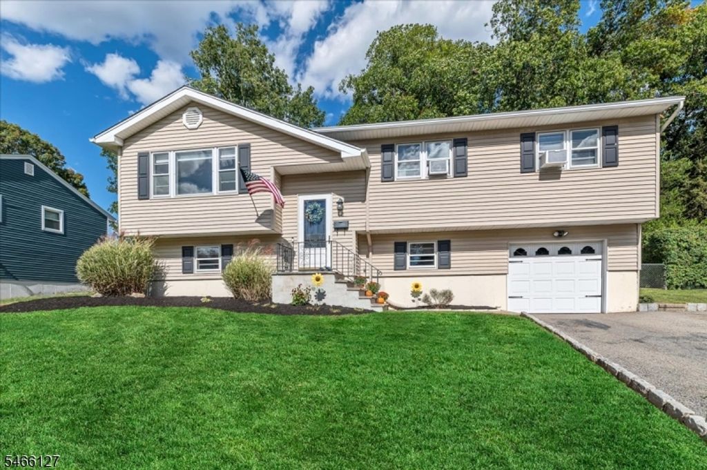 52 Crescent Rd, Wanaque Boro, NJ 07465 — photo 2