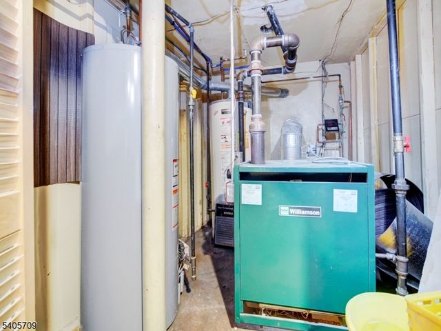 36 Mckay Ave, East Orange City, NJ 07018