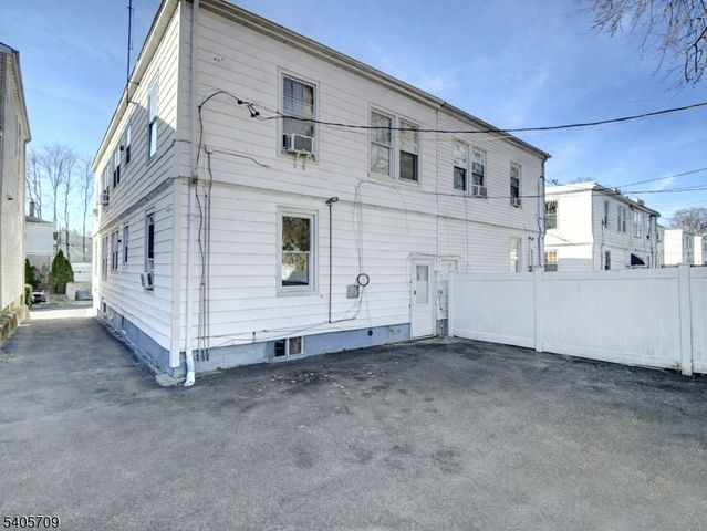 36 Mckay Ave, East Orange City, NJ 07018