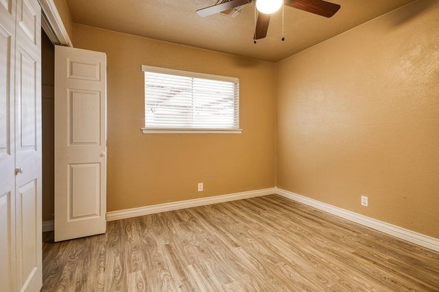 111 Chase Dr, Portland, TX 78374