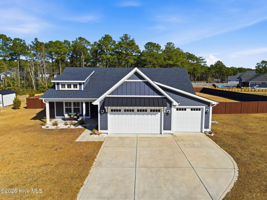 195 Gus Horne Road, Holly Ridge, NC 28445