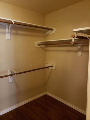 15810 Sheldon Ridge Way, Houston, TX 77044