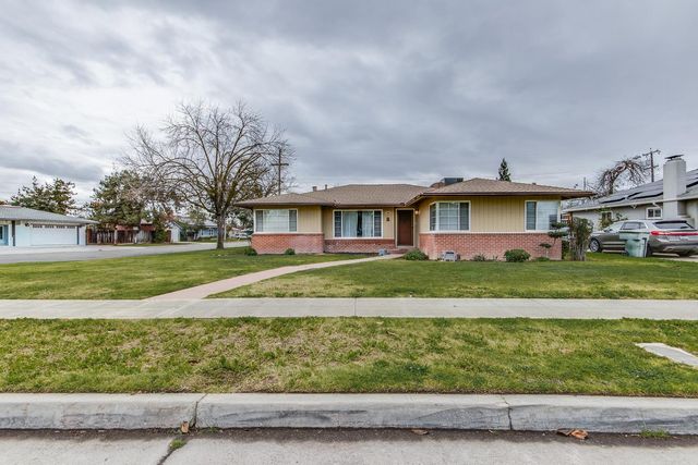 703 W Princeton Avenue, Fresno, CA 93705