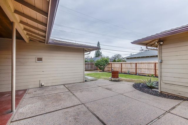 703 W Princeton Avenue, Fresno, CA 93705