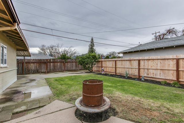 703 W Princeton Avenue, Fresno, CA 93705