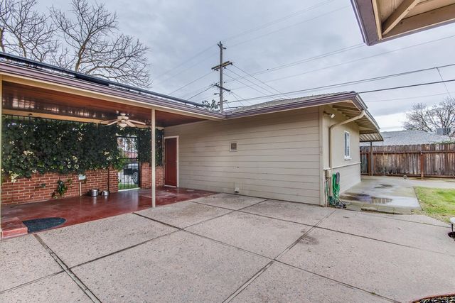 703 W Princeton Avenue, Fresno, CA 93705