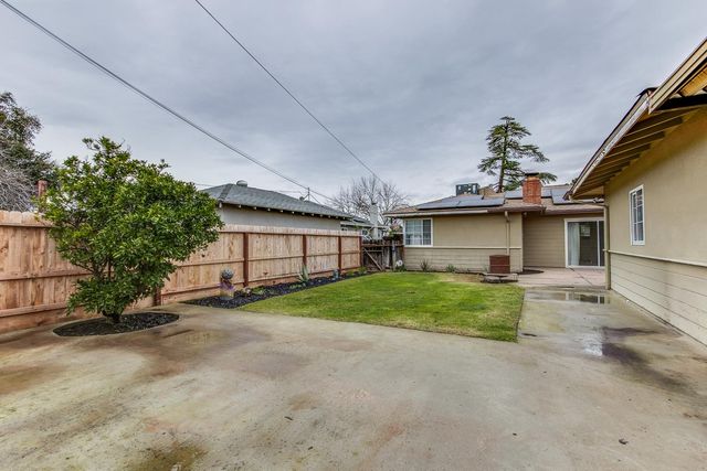 703 W Princeton Avenue, Fresno, CA 93705