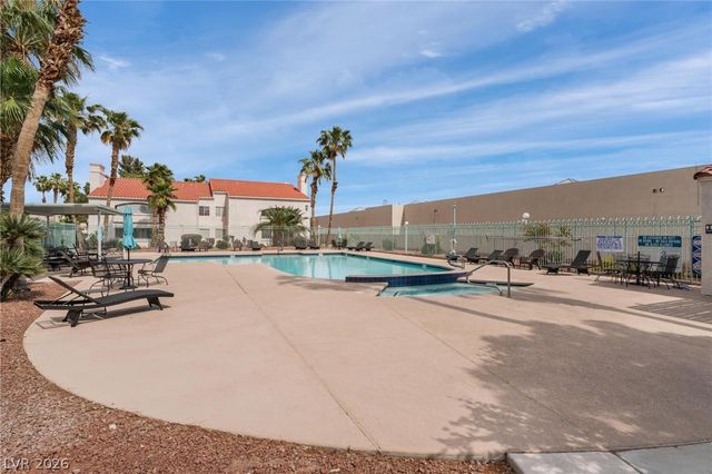 2725 South Nellis Boulevard 2027, Las Vegas, NV 89121