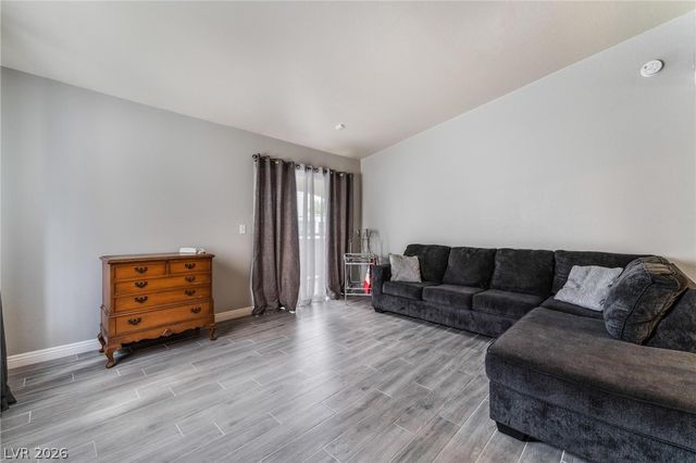 2725 South Nellis Boulevard 2027, Las Vegas, NV 89121