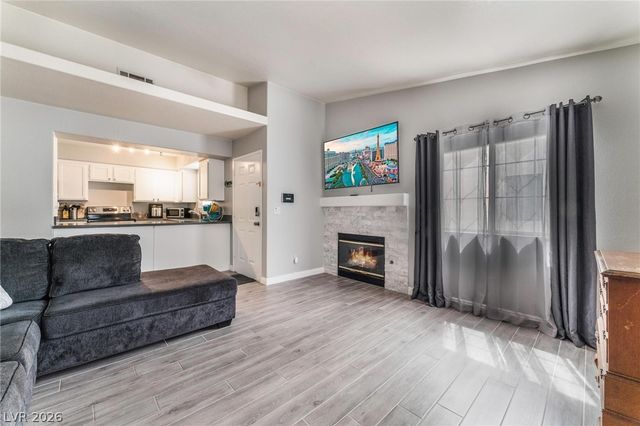 2725 South Nellis Boulevard 2027, Las Vegas, NV 89121