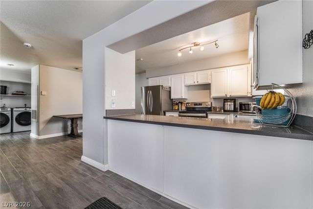 2725 South Nellis Boulevard 2027, Las Vegas, NV 89121