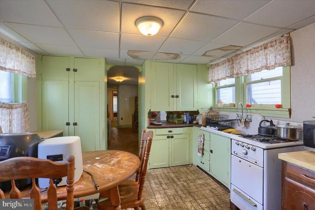 240 E MAIN ST, Middletown, PA 17057