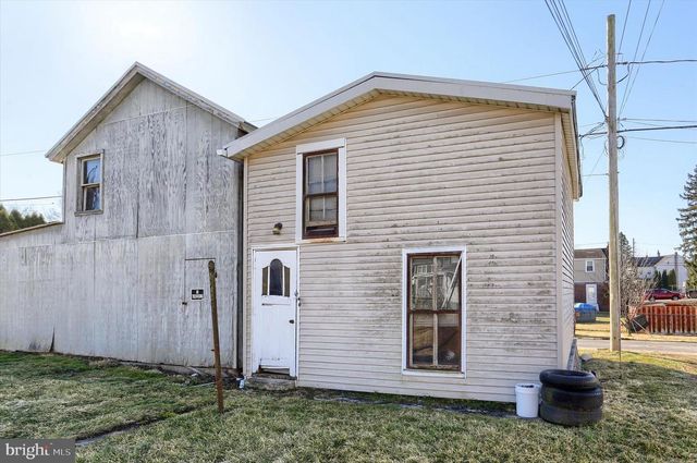 240 E MAIN ST, Middletown, PA 17057