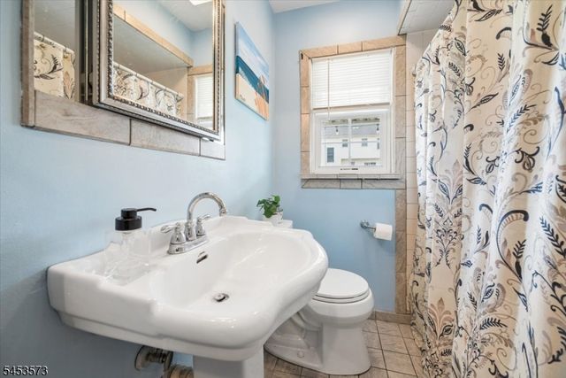 813 Raritan Ave, Manville Boro, NJ 08835