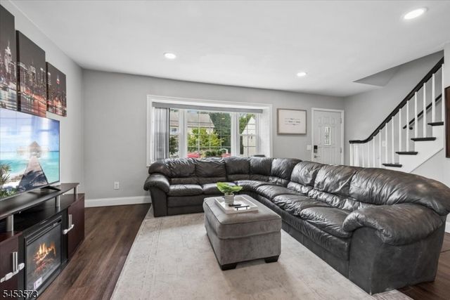 813 Raritan Ave, Manville Boro, NJ 08835