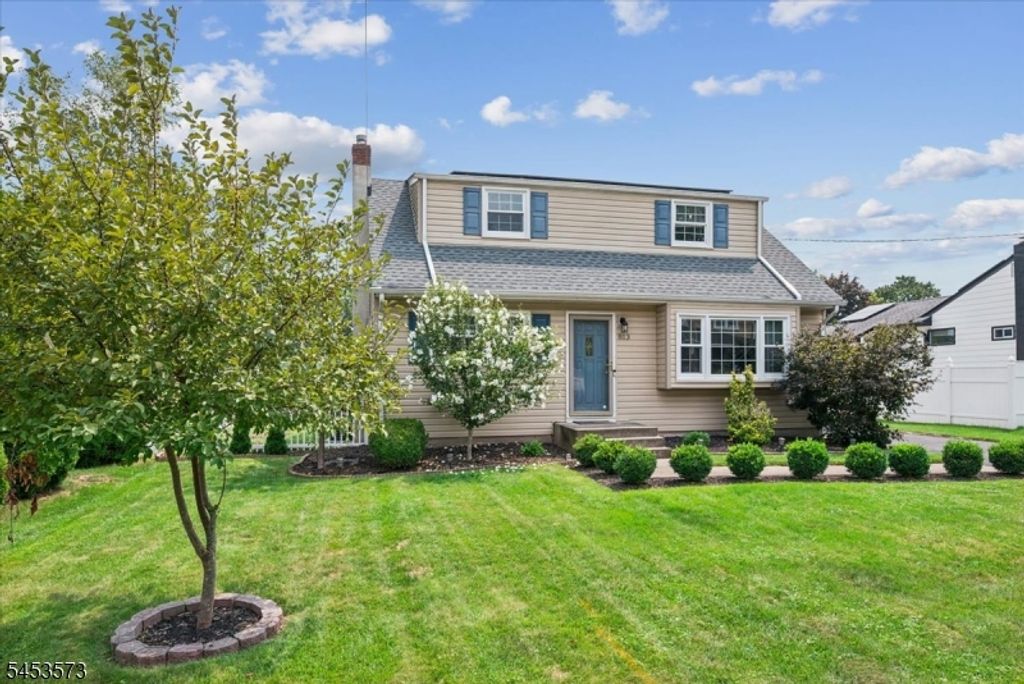 813 Raritan Ave, Manville Boro, NJ 08835 — photo 2