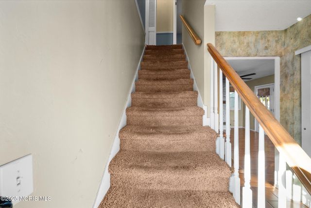 5709 Plantation Drive, Toledo, OH 43623