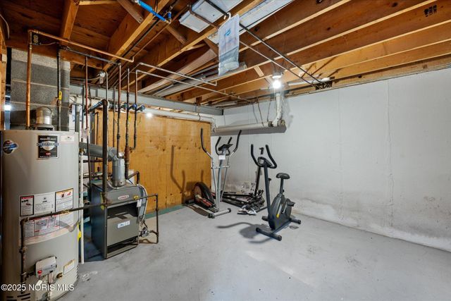 5709 Plantation Drive, Toledo, OH 43623