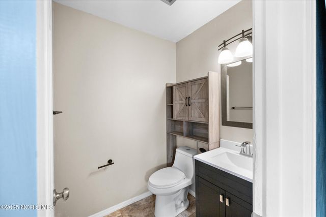 5709 Plantation Drive, Toledo, OH 43623