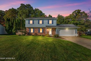 5709 Plantation Drive, Toledo, OH 43623