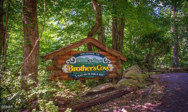 3035 Brothers Way, Sevierville, TN 37862