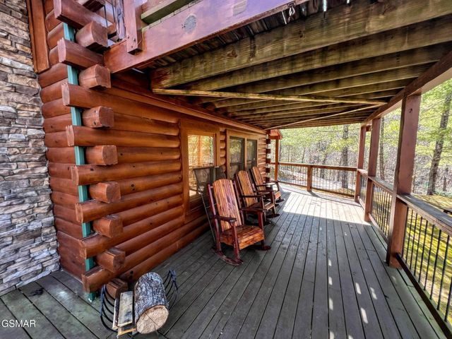 3035 Brothers Way, Sevierville, TN 37862