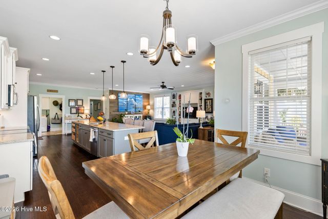 1236 N Caswell Avenue, Southport, NC 28461