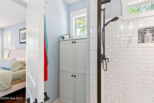 1236 N Caswell Avenue, Southport, NC 28461