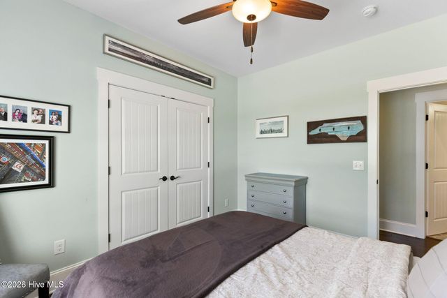 1236 N Caswell Avenue, Southport, NC 28461