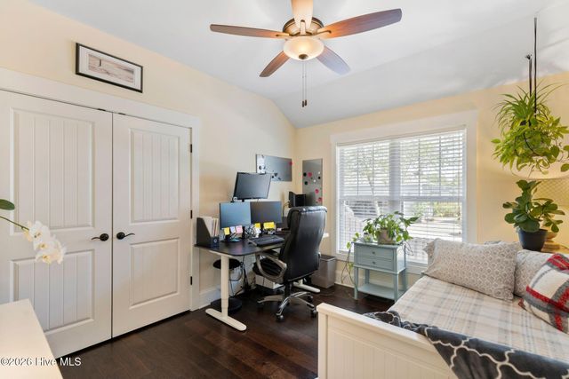 1236 N Caswell Avenue, Southport, NC 28461