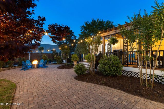 1236 N Caswell Avenue, Southport, NC 28461