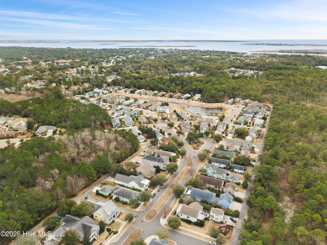 1236 N Caswell Avenue, Southport, NC 28461
