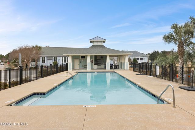 1236 N Caswell Avenue, Southport, NC 28461