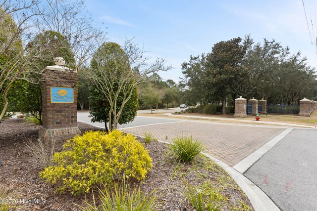 1236 N Caswell Avenue, Southport, NC 28461