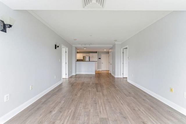 10 Seaport Dr 2311, Quincy, MA 02171