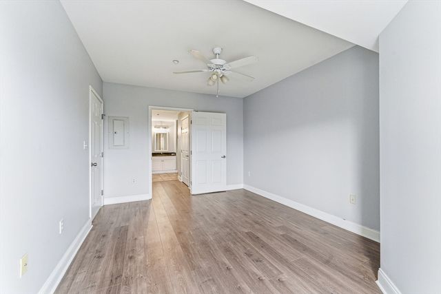 10 Seaport Dr 2311, Quincy, MA 02171