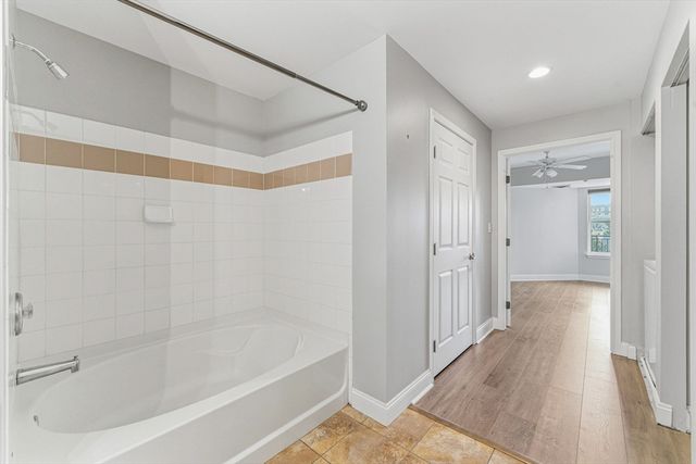 10 Seaport Dr 2311, Quincy, MA 02171