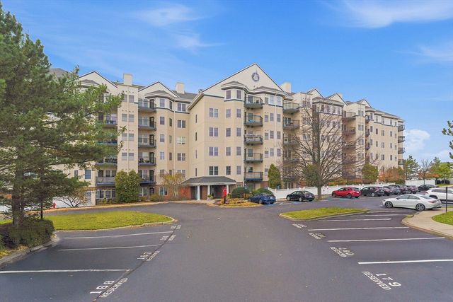 10 Seaport Dr 2311, Quincy, MA 02171