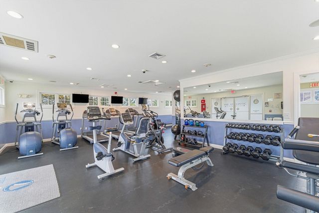 10 Seaport Dr 2311, Quincy, MA 02171