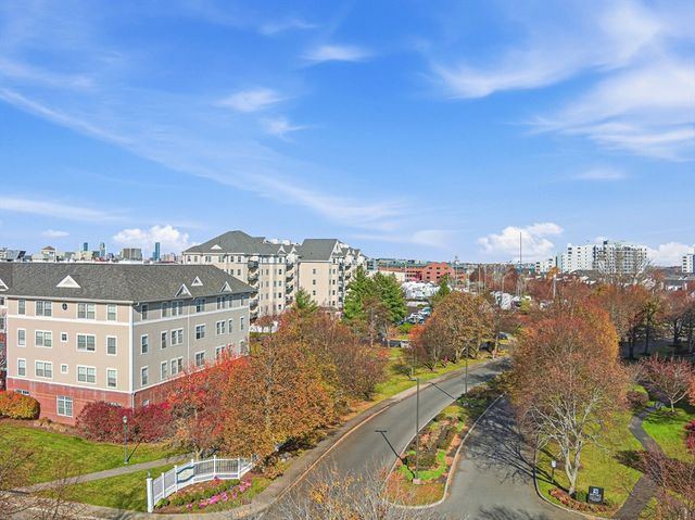 10 Seaport Dr 2311, Quincy, MA 02171