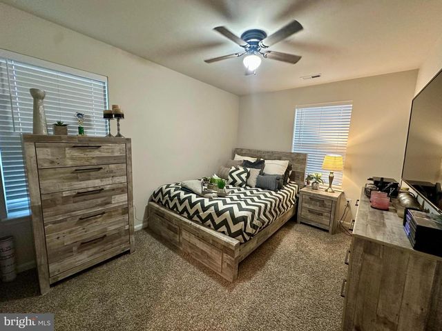 462 MOSSY GROVE LN, La Plata, MD 20646