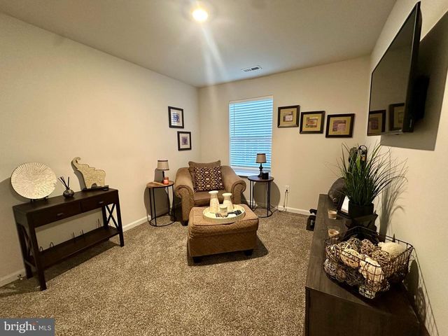 462 MOSSY GROVE LN, La Plata, MD 20646