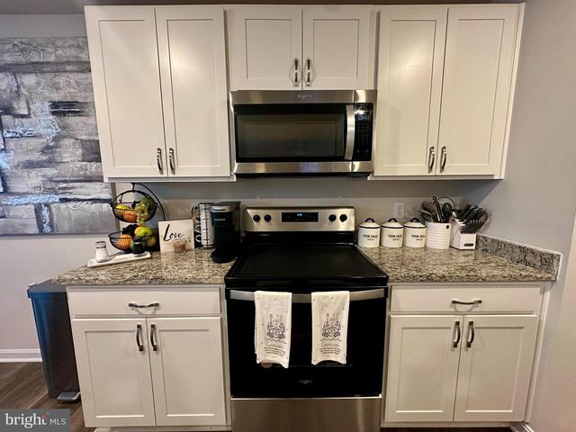 462 MOSSY GROVE LN, La Plata, MD 20646