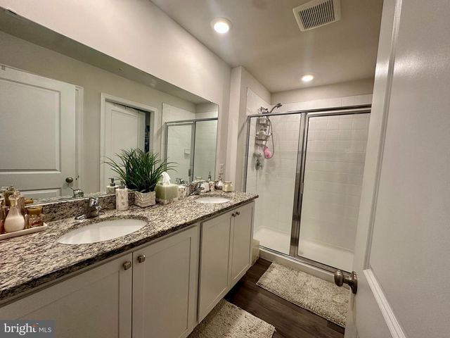 462 MOSSY GROVE LN, La Plata, MD 20646