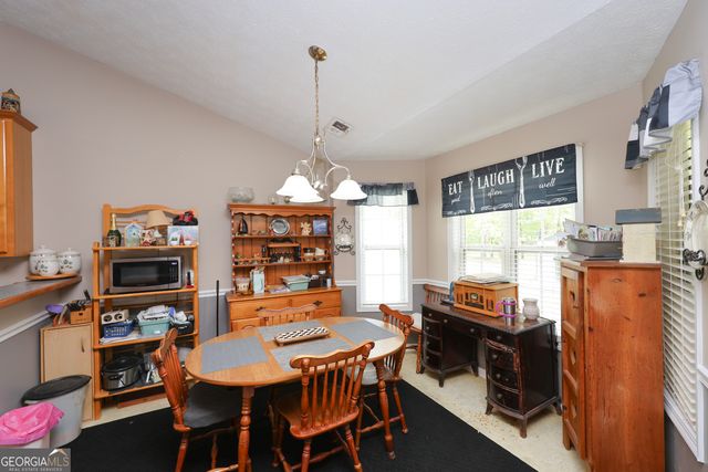 270 Roberts Trail, Locust Grove, GA 30248