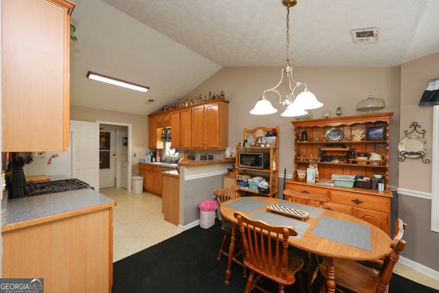 270 Roberts Trail, Locust Grove, GA 30248