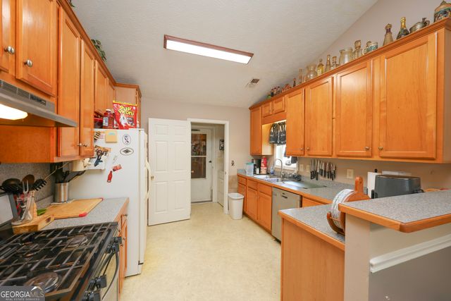 270 Roberts Trail, Locust Grove, GA 30248